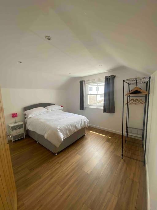 Truro City Escape Exterior foto